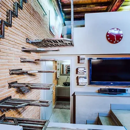 1 Bed Antonio Canova